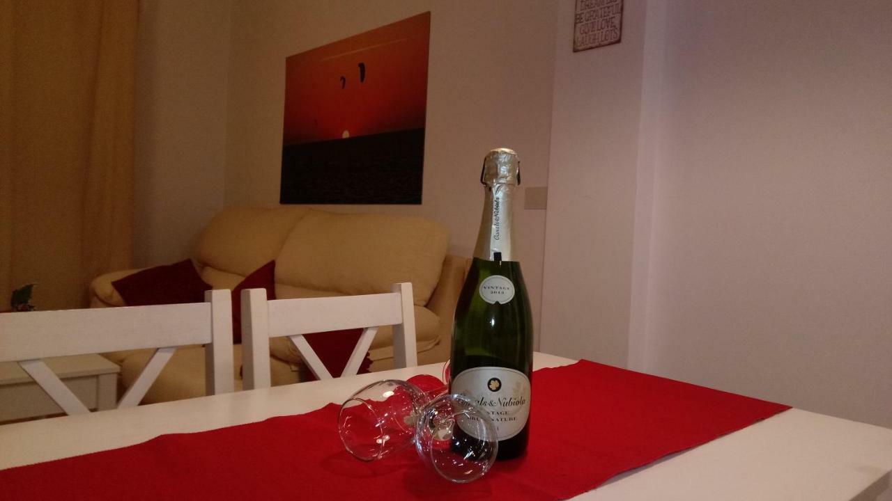 Bonito, luminoso, cerca del mar con Parking Apartment Tarifa Exterior foto